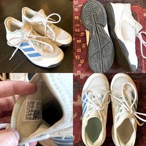 Girl’s size 3.5 Adidas Tennis Court shoes.